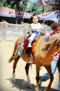 Yaz Okulu Ata Binme Gezi Küçükçekmece Sefaköy Cennet Tepeüstü Mahallesi Tatlı Çocuklar Anaokulu Kreş Yuva